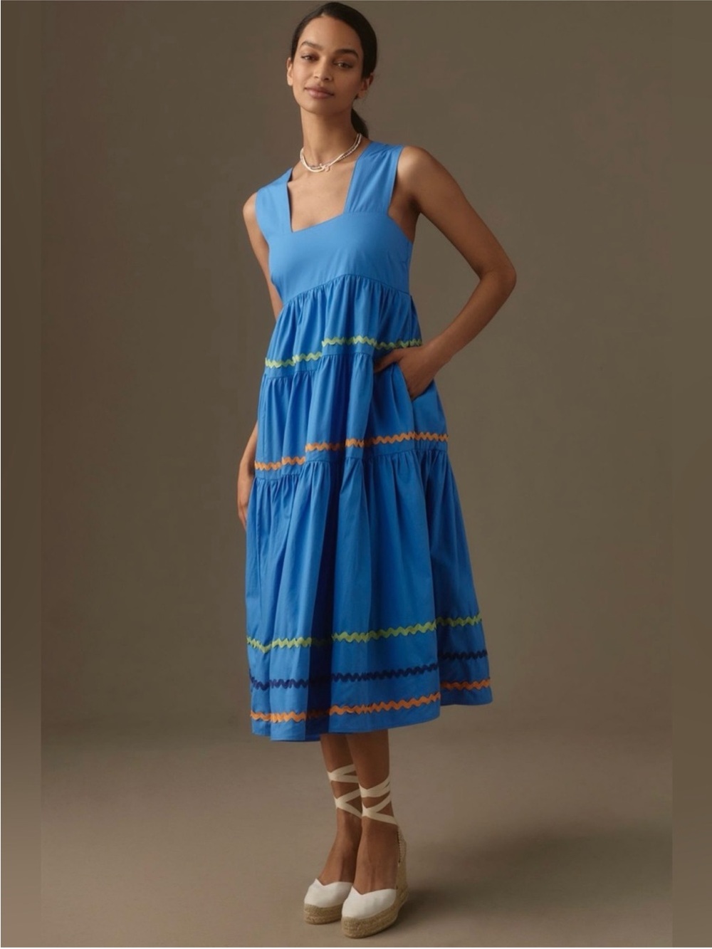 Anthropologie Helena Square-Neck Tiered Midi Dress Smocked Scallop size S blue
